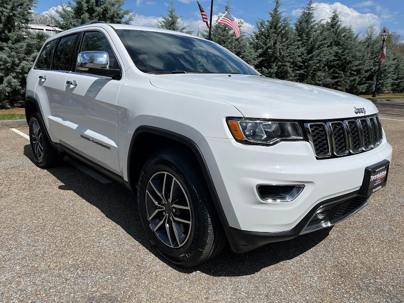 Used 2021 Jeep Grand Cherokee Limited w/ Luxury Group II image 35
