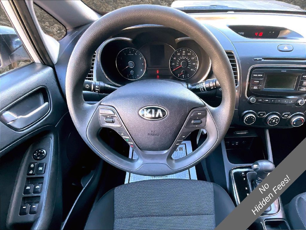 Used 2017 Kia Forte LX FWD image 5