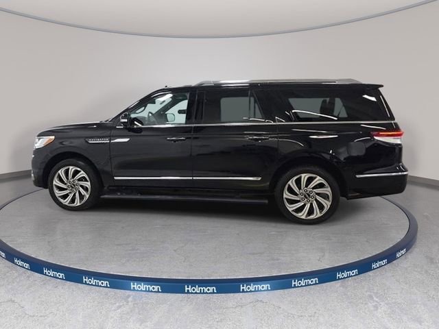 Certified 2023 Lincoln Navigator L Reserve AWD/4WD image 8