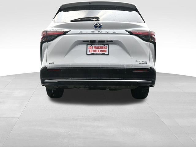 Used 2024 Toyota Sienna Platinum image 30