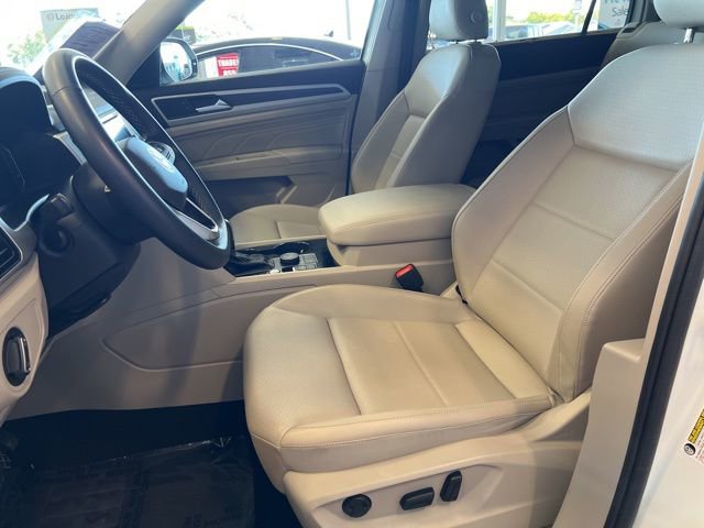 Used 2023 Volkswagen Atlas SE image 25