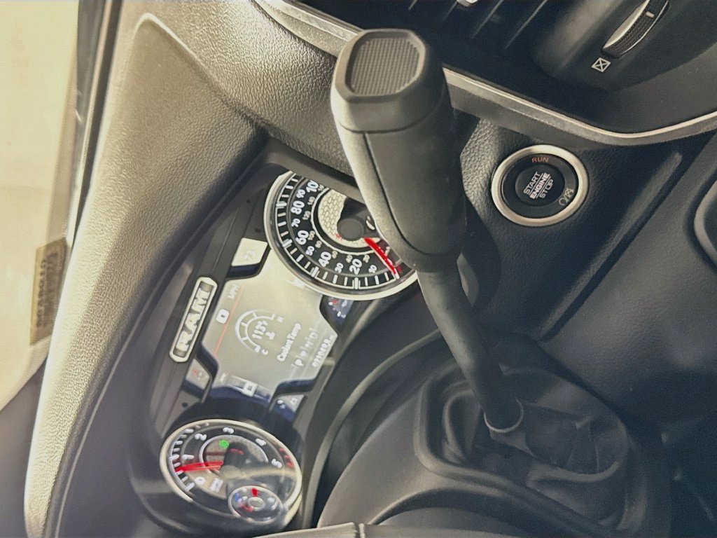Used 2024 RAM 3500 Big Horn w/ Night Edition AWD/4WD image 19