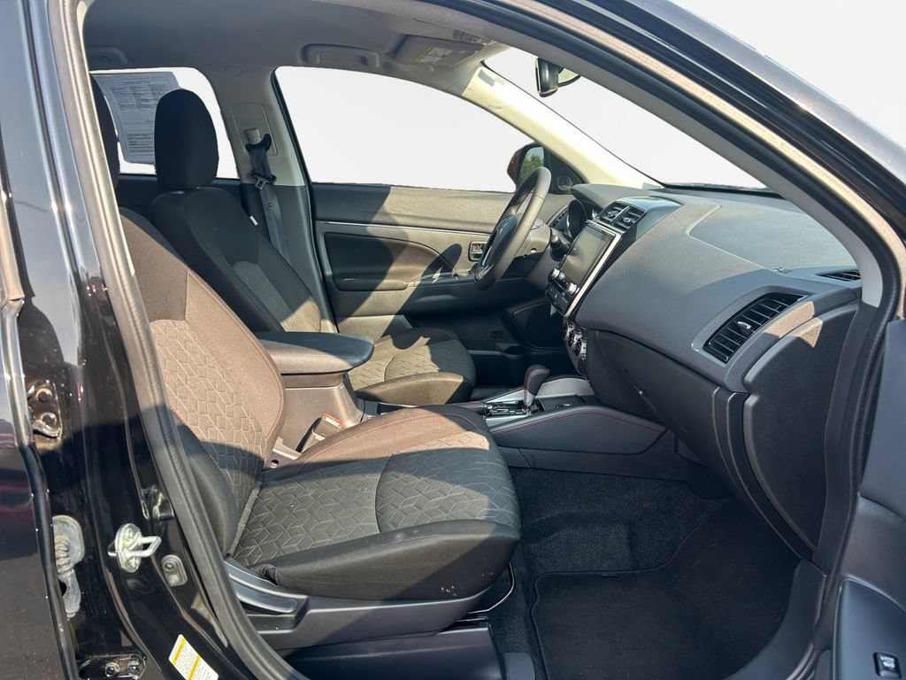 Used 2023 Mitsubishi Outlander Sport LE AWD/4WD image 26