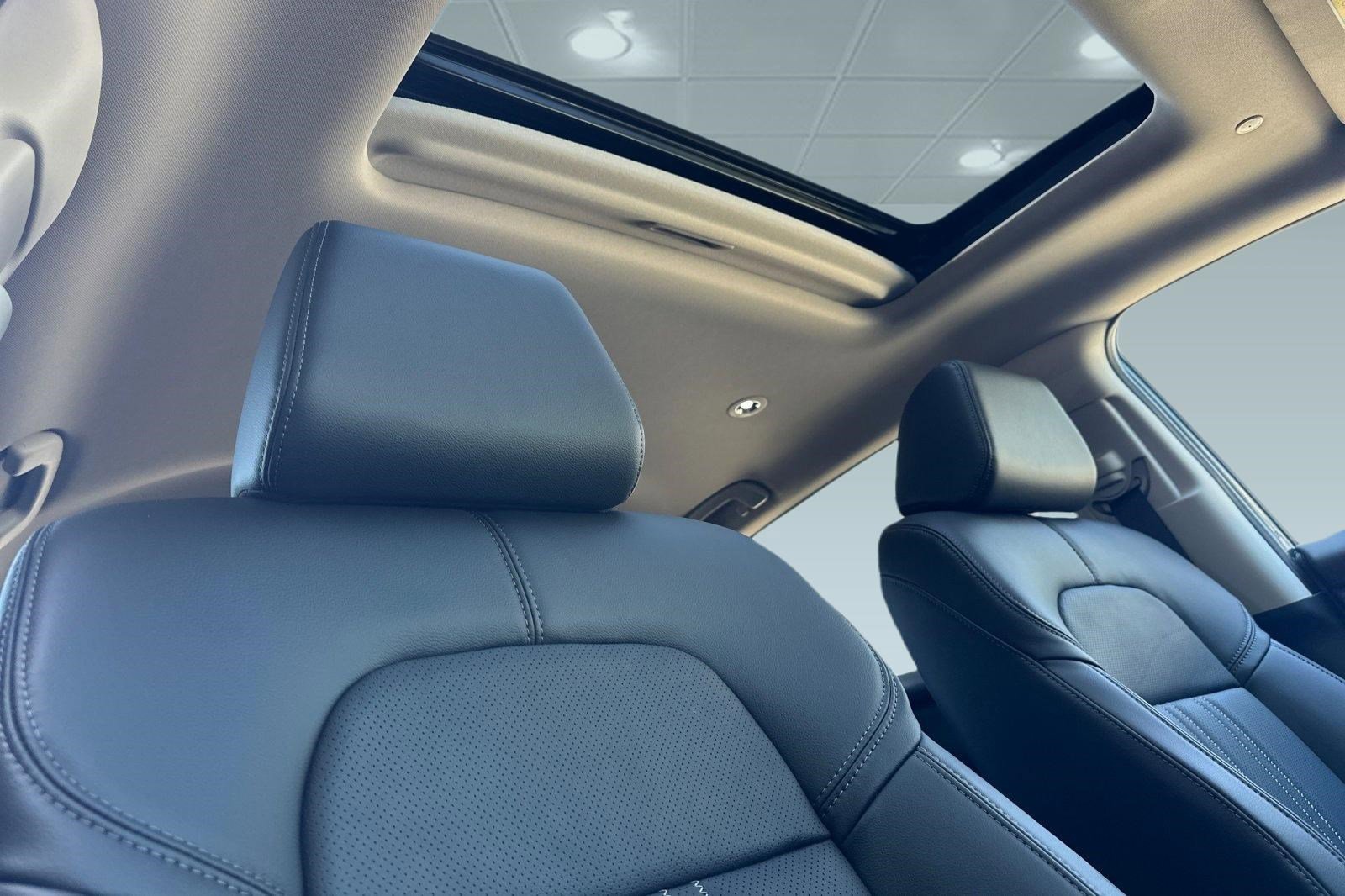 New 2027 Honda HR-V EX-L image 14