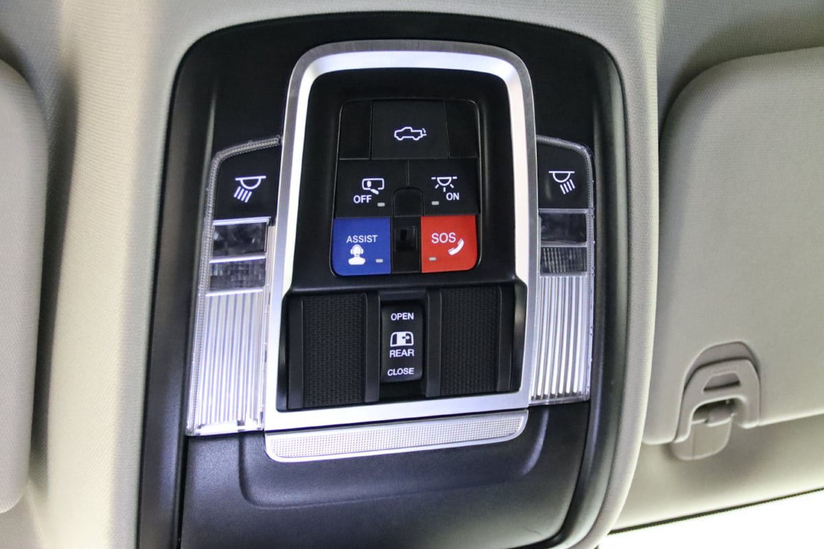 Used 2024 RAM 1500 Limited AWD/4WD image 62