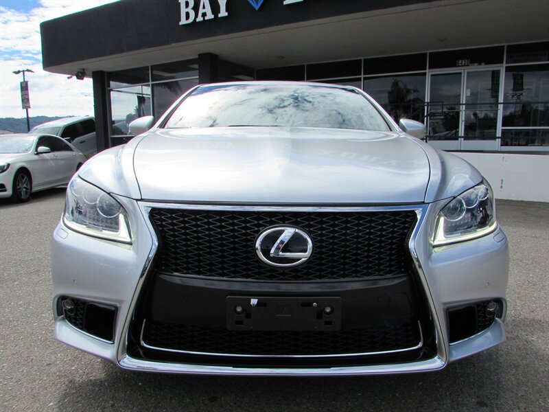 Used 2013 Lexus LS 460 AWD w/ F-Sport Pkg image 2