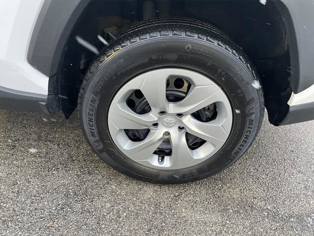 Certified 2022 Toyota RAV4 LE image 10