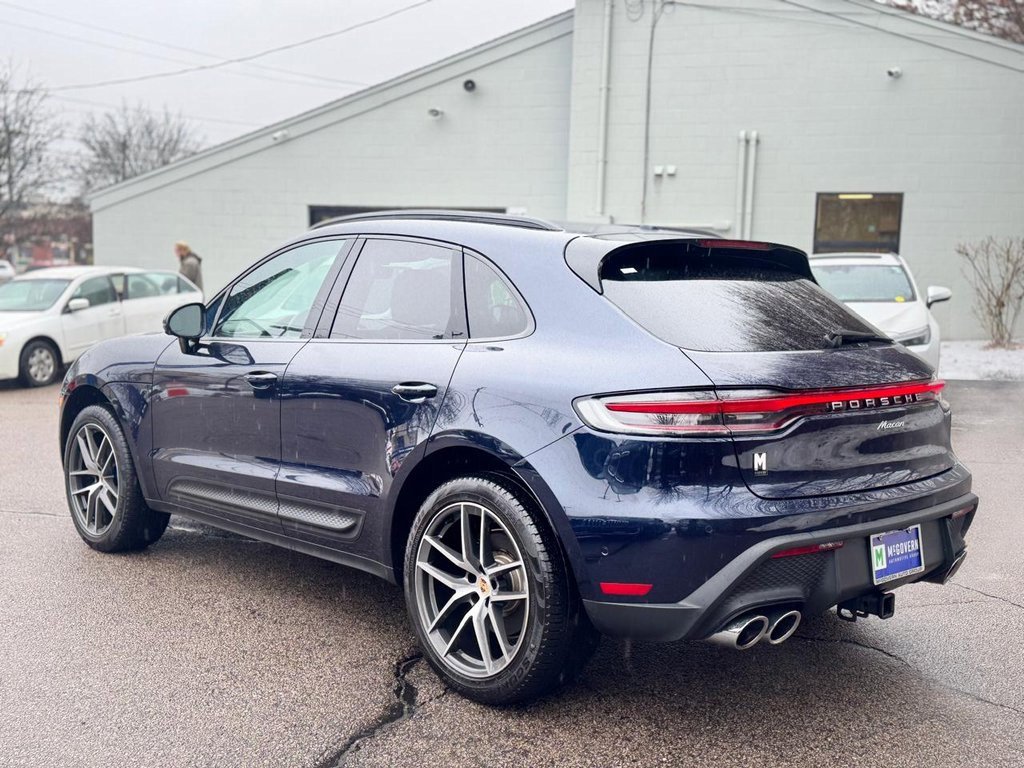 Used 2022 Porsche Macan w/ Premium Package Plus image 4
