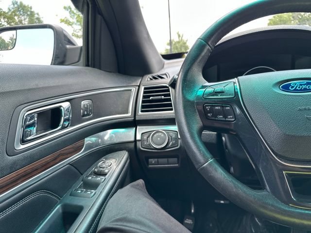 Used 2016 Ford Explorer Limited AWD/4WD image 35
