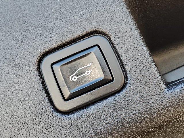 Used 2019 Chevrolet Equinox LT FWD image 32
