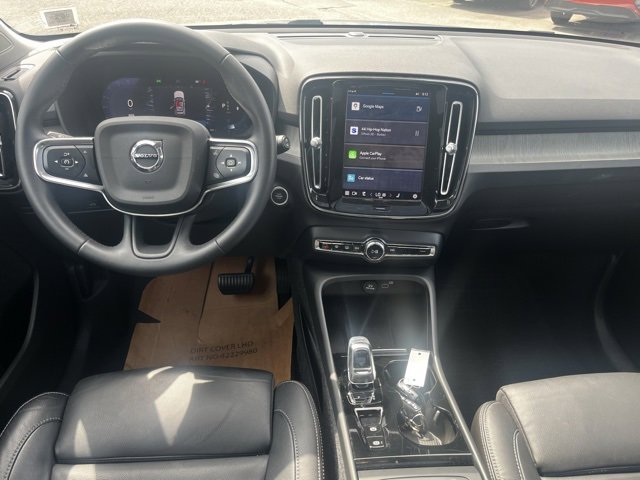 Certified 2023 Volvo XC40 B5 Plus w/ Protection Package Premier image 2