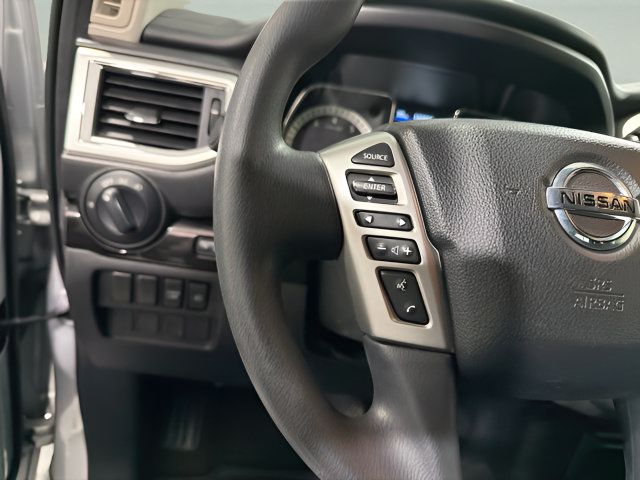 Used 2019 Nissan Titan SV AWD/4WD image 18