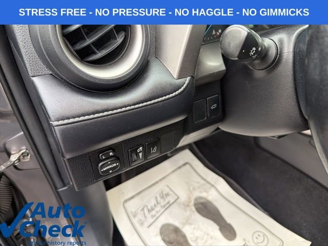 Used 2017 Toyota RAV4 XLE w/ Convenience Package image 18