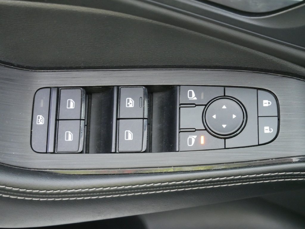 Used 2023 Nissan Rogue SV w/ SV Premium B Package AWD/4WD image 21
