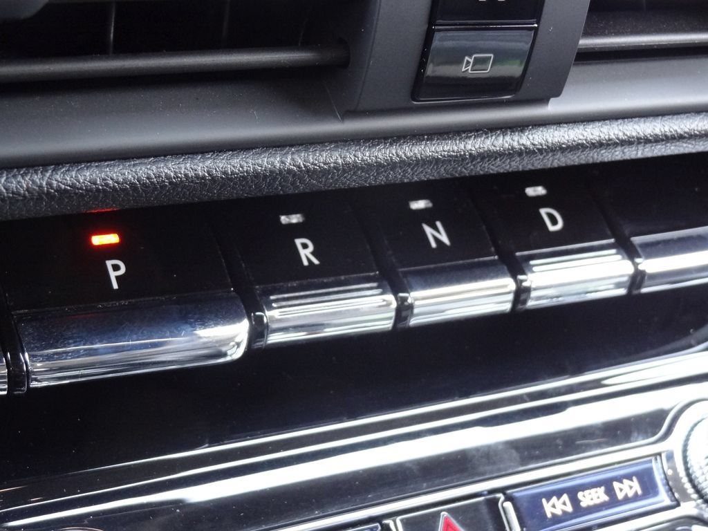 Certified 2020 Lincoln Corsair FWD image 24