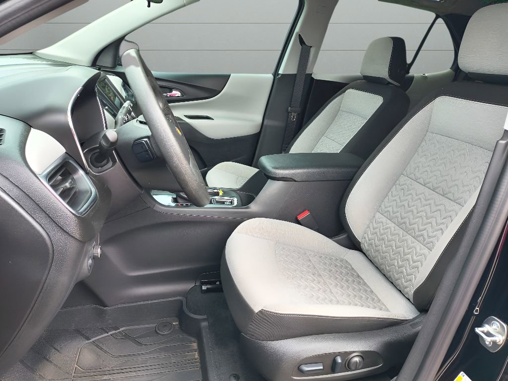 Used 2024 Chevrolet Equinox LS w/ LS Convenience Package image 12