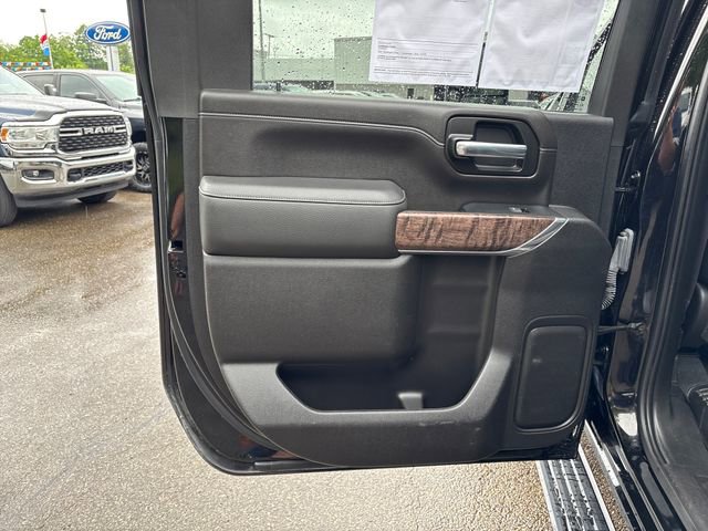 Used 2023 GMC Sierra 3500 Denali w/ Denali Black Diamond Edition AWD/4WD image 20
