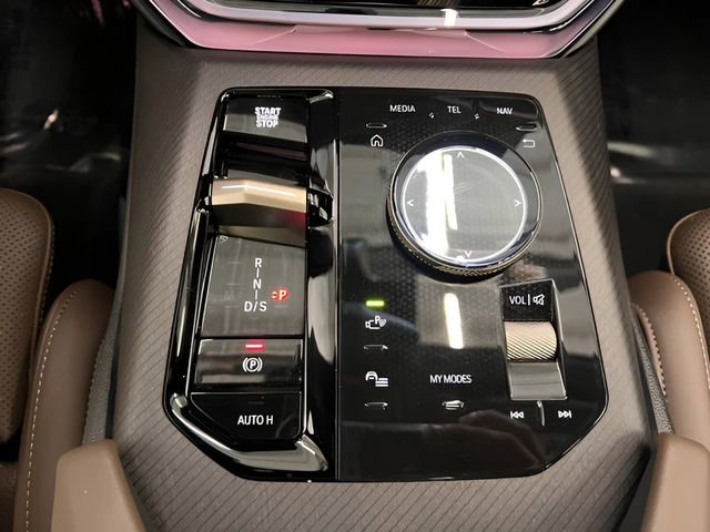 Used 2025 BMW X3 xDrive30i image 32