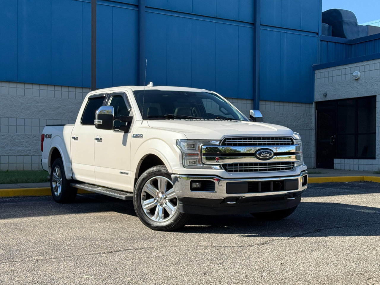 Used 2018 Ford F150 Lariat w/ Equipment Group 502A Luxury image 3