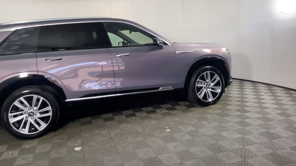 New 2026 Cadillac Vistiq Luxury image 9