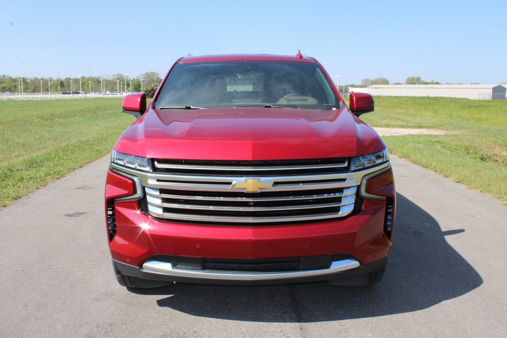 Used 2023 Chevrolet Tahoe High Country image 2