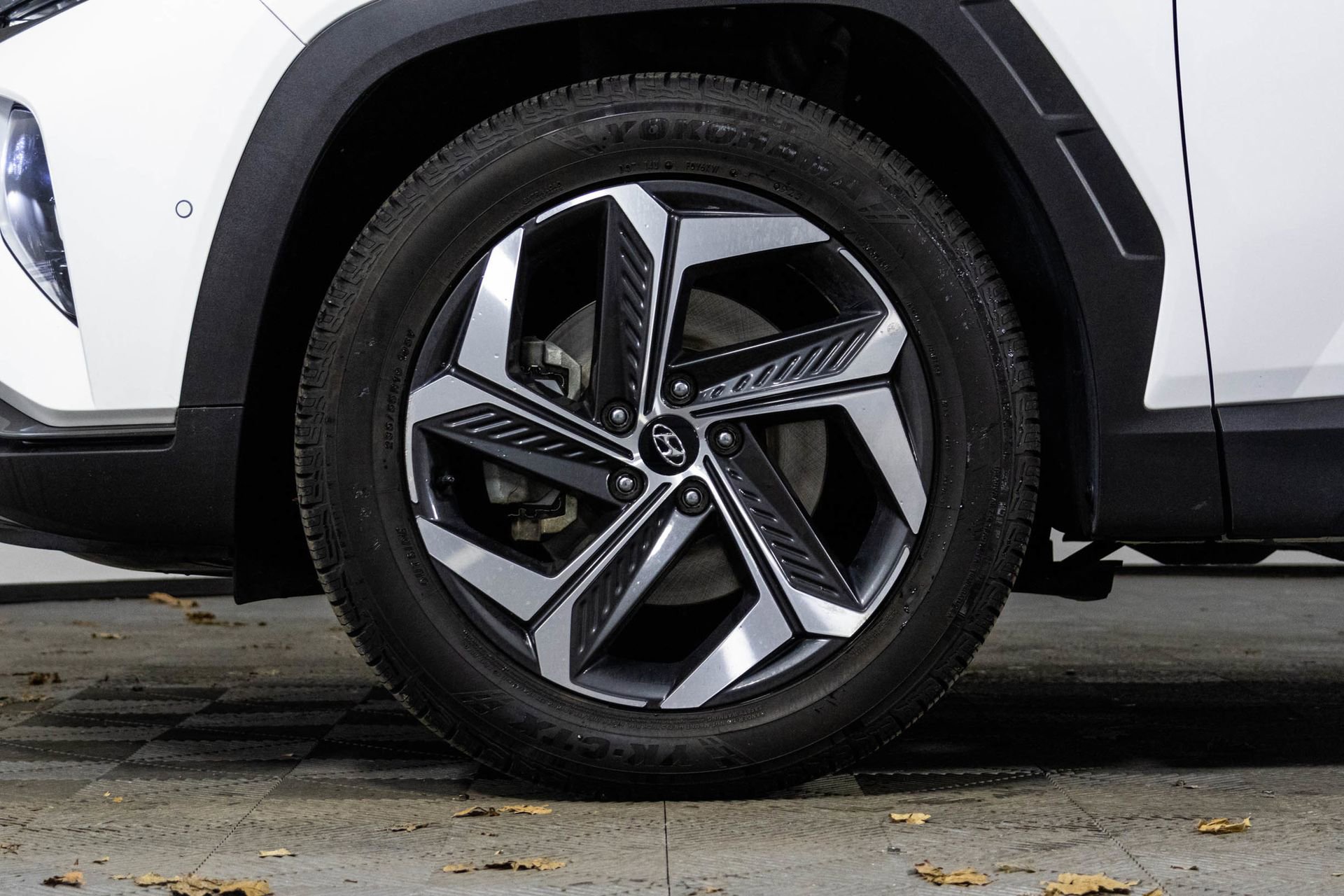 Used 2023 Hyundai Tucson Limited image 46