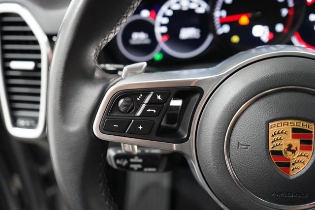 Used 2021 Porsche Cayenne AWD/4WD image 20