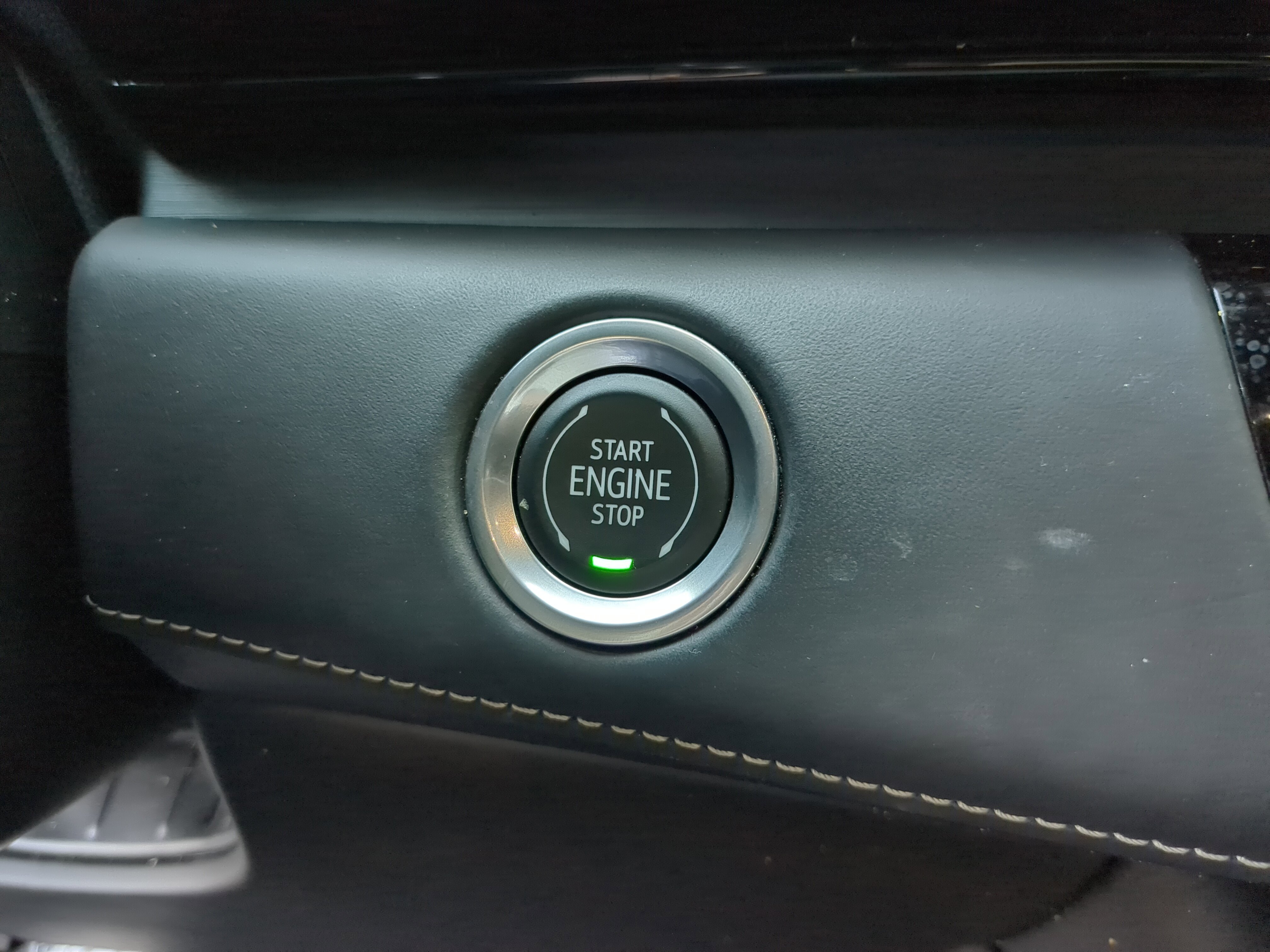 Used 2022 Cadillac Escalade Sport Platinum image 35