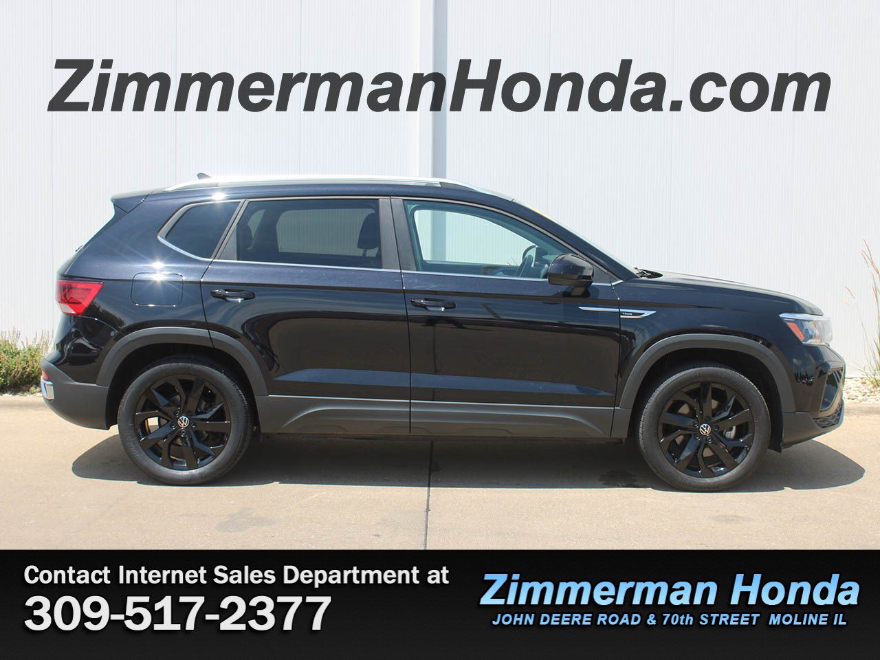 Used 2023 Volkswagen Taos SE w/ Panoramic Sunroof Package
