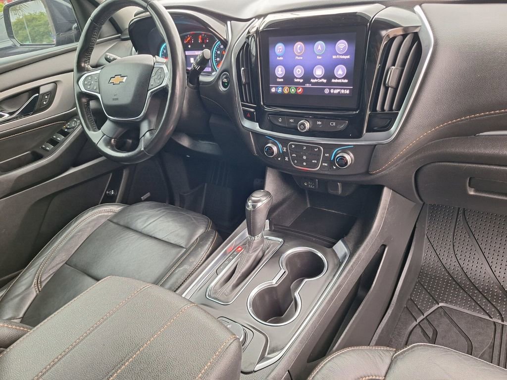 Used 2020 Chevrolet Traverse LT w/ LT Premium Package image 23
