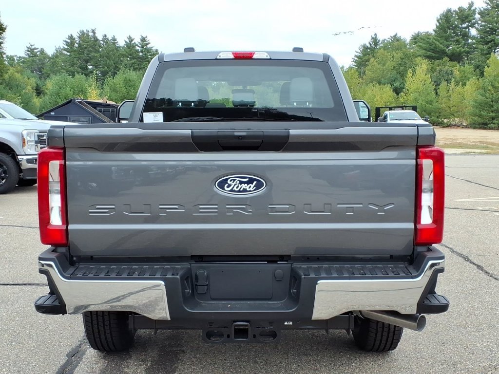 New 2027 Ford F250 XL w/ XL Chrome Package AWD/4WD image 6