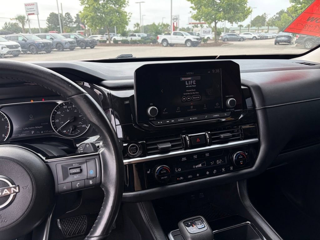 Certified 2022 Nissan Pathfinder SV FWD image 21