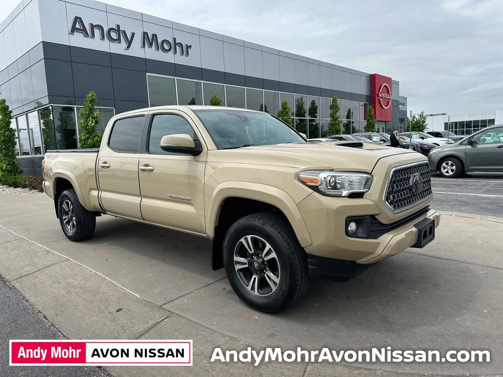Used 2018 Toyota Tacoma TRD Sport AWD/4WD image 1