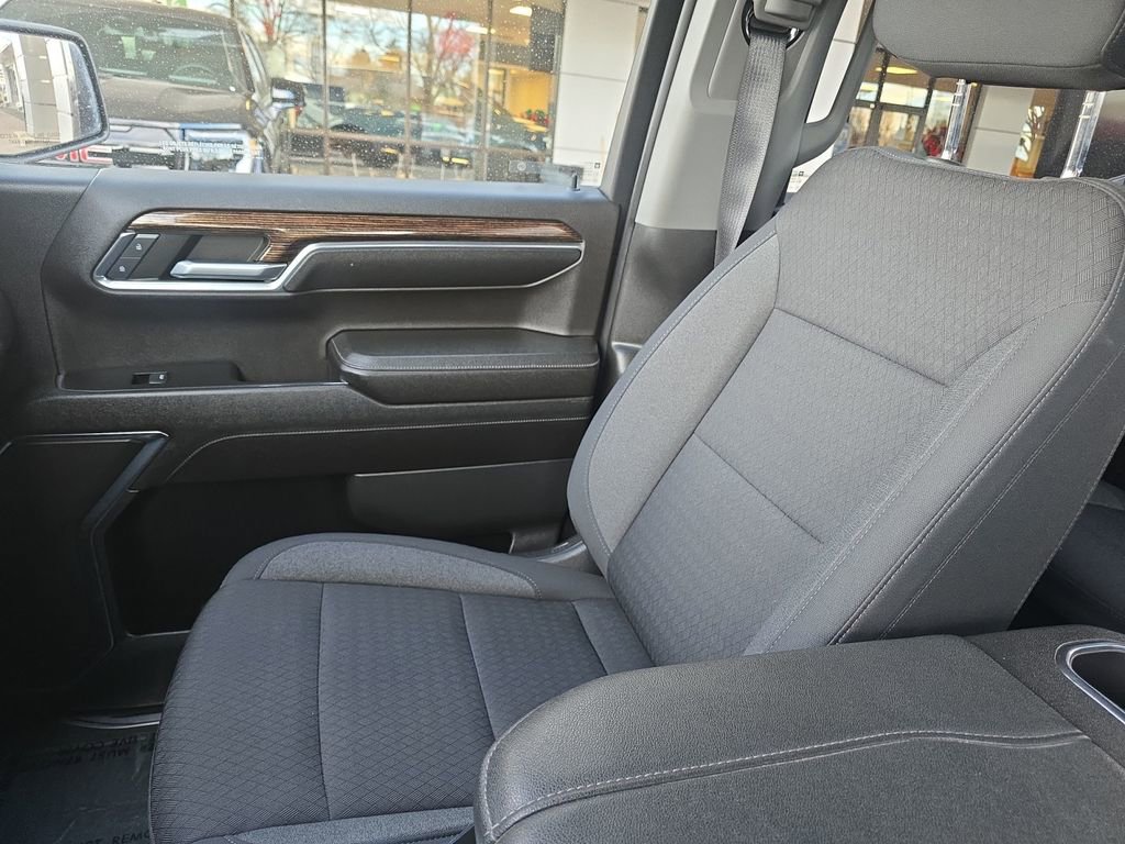 Used 2023 GMC Sierra 1500 Elevation image 25