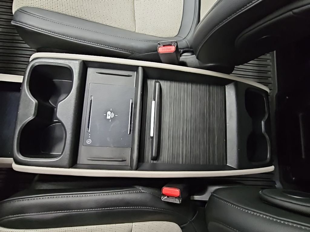 Used 2025 Honda Odyssey Elite image 24