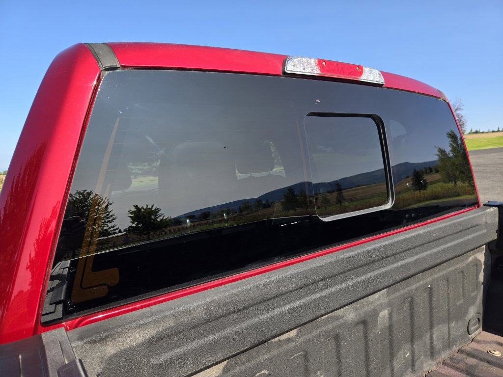 Used 2015 Ford F150 Lariat w/ Equipment Group 502A Luxury image 10