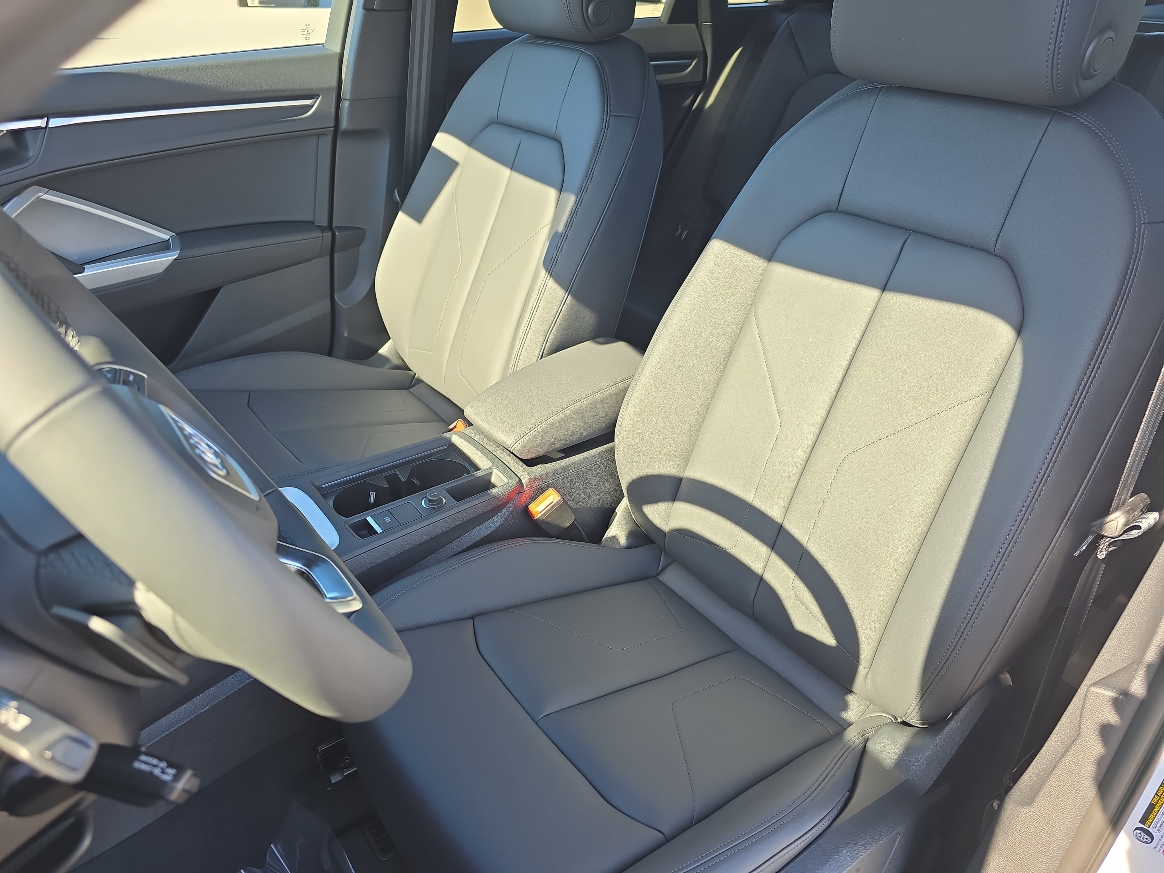 New 2025 Audi Q3 2.0T Premium image 15