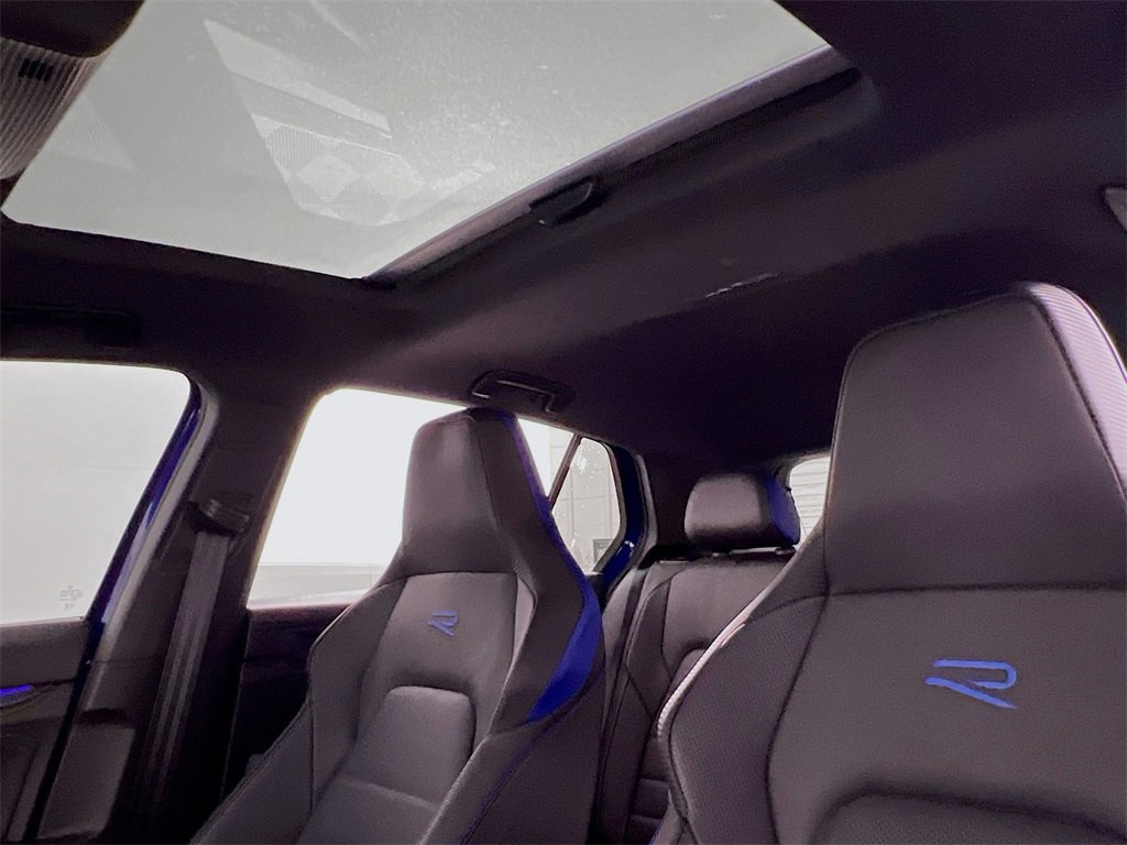 Used 2024 Volkswagen Golf R image 14