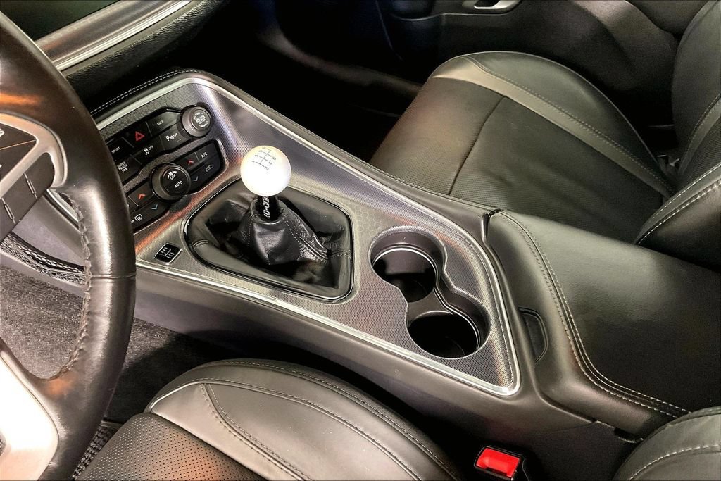 Used 2016 Dodge Challenger R/T Plus RWD image 17