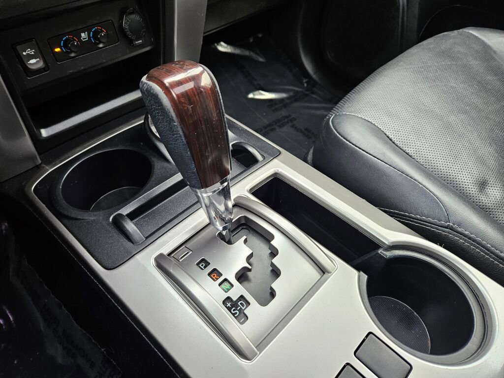 Used 2015 Toyota 4Runner Limited AWD/4WD image 26