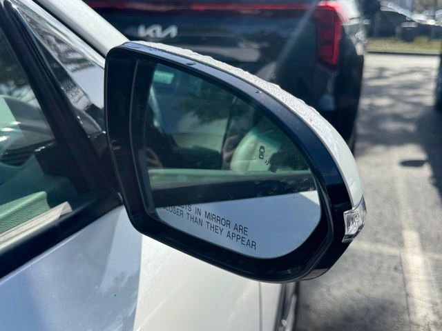 Certified 2022 Kia Niro EX Premium image 8