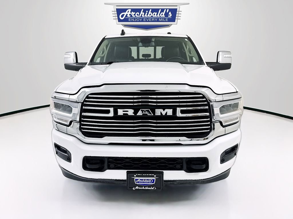 Used 2023 RAM 2500 Laramie AWD/4WD image 2