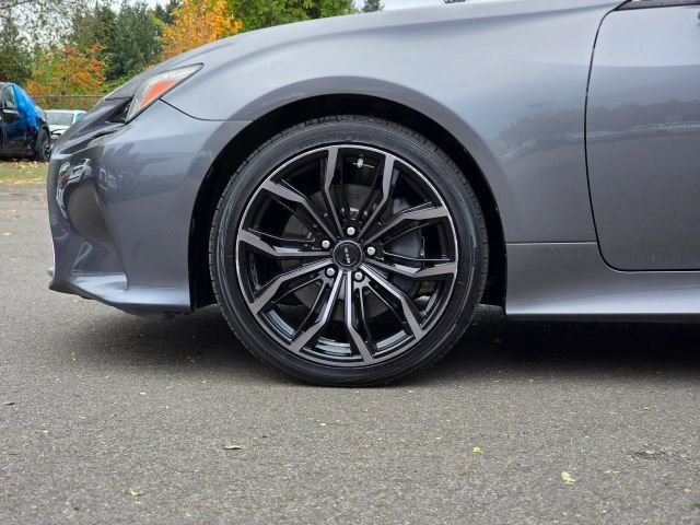 Used 2016 Lexus RC 200t image 33