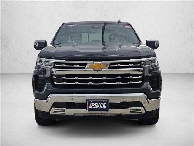 Used 2025 Chevrolet Silverado 1500 LTZ AWD/4WD image 2