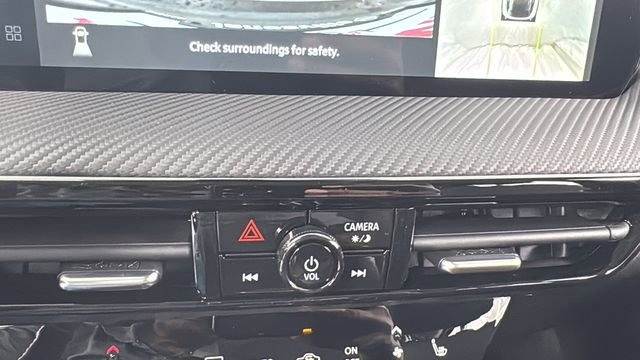 New 2026 Nissan Kicks SR w/ Cold Weather Package image 26