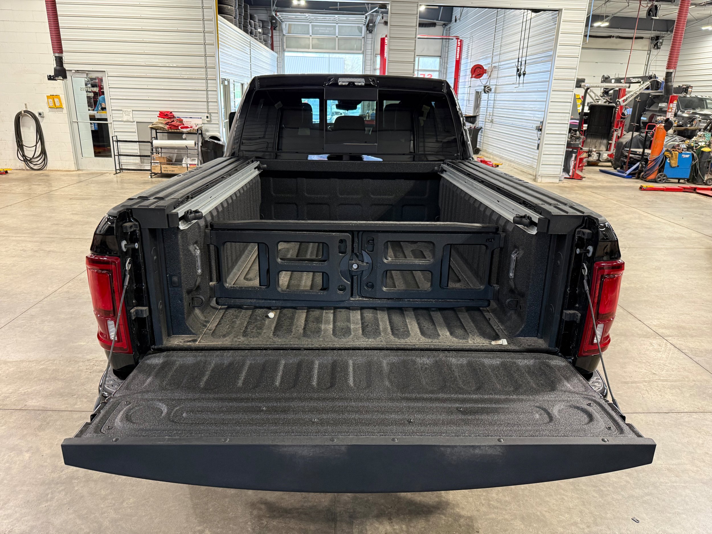 New 2026 RAM 2500 Limited AWD/4WD image 23