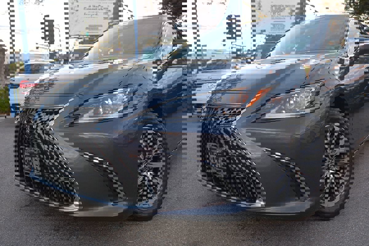 Used 2023 Lexus ES 350 image 8