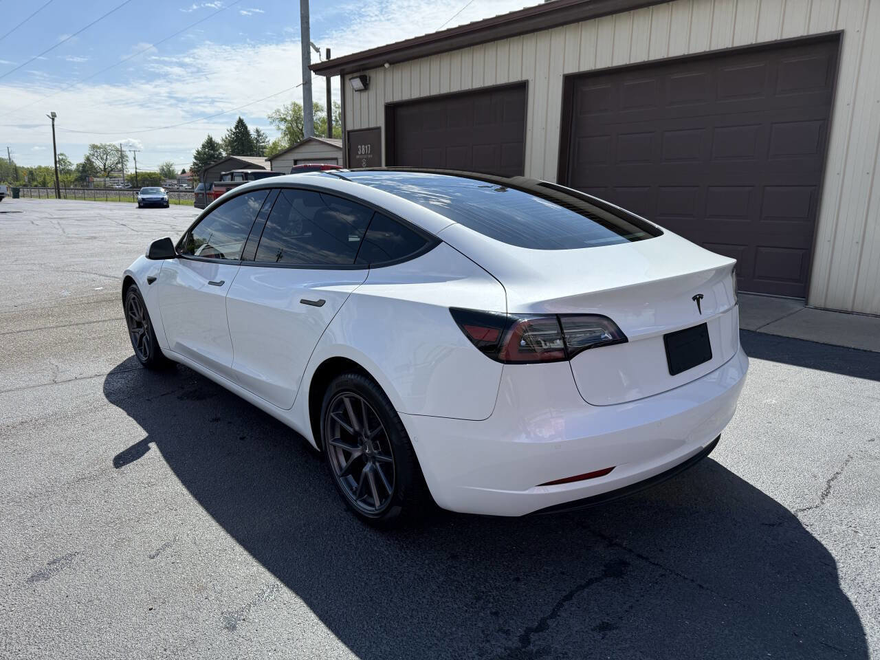 Used 2019 Tesla Model 3 Long Range AWD/4WD image 3