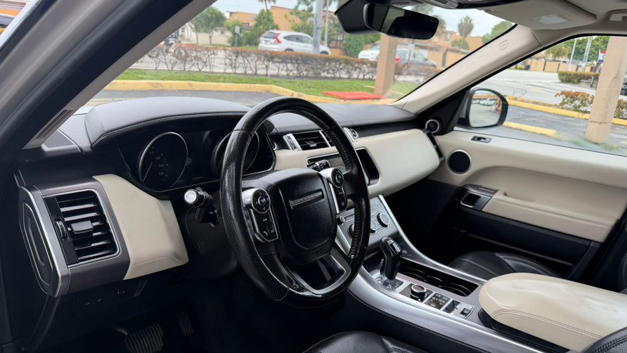 Used 2017 Land Rover Range Rover Sport HSE AWD/4WD image 10