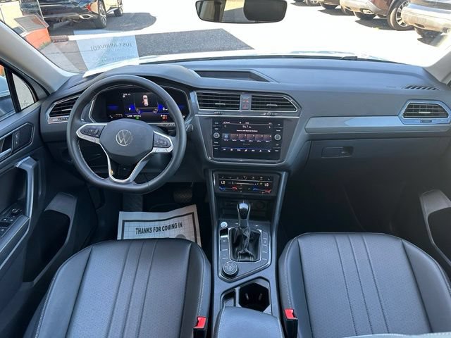 Used 2023 Volkswagen Tiguan SE AWD/4WD image 15